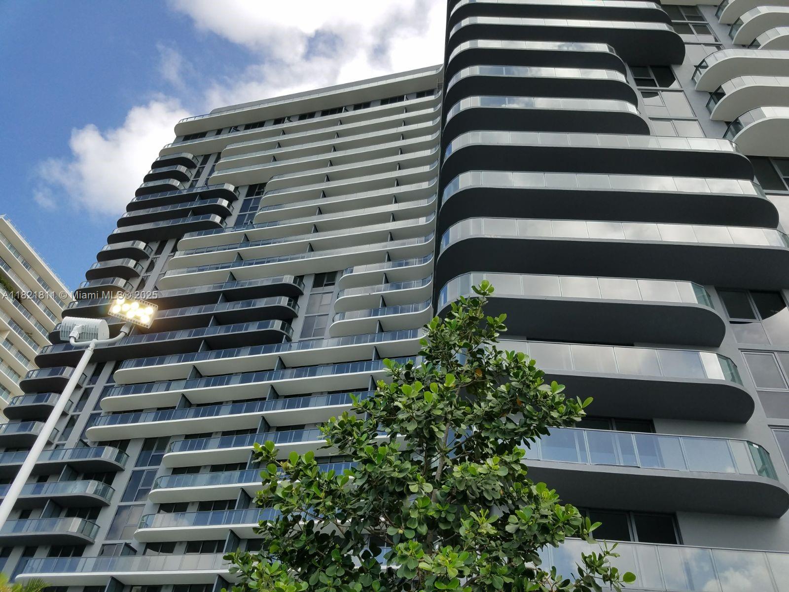 Rental Property at 3401 Ne 1st Ave 1410, Miami, Broward County, Florida - Bedrooms: 1 
Bathrooms: 1  - $3,400 MO.