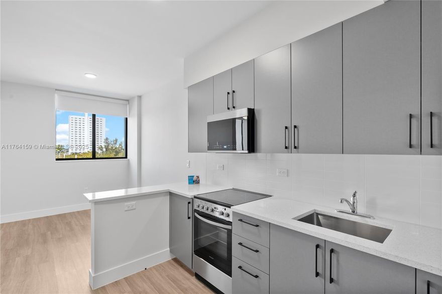 Limited Time Offer! Get 1 Month Free with a 13-Month Lease!!!
This brand-new construction offers a stylish studio apartment featuring high-end finishes, a full kitchen,
and an in-unit washer and dryer. Located just blocks from River Landing, you’ll have premier
shopping, dining, and entertainment at your fingertips. Plus, with UM Medical Campus and Jackson Memorial
Hospital within walking distance, this residence is ideal for students, professionals, and medical staff seeking a
modern, well-connected home. Enjoy spacious interiors, stainless steel appliances, quartz countertops, and large
windows that flood the space with natural light. Enjoy amenities including a fully equipped gym to keep you active
and a beautiful dog park for your pet to enjoy. Schedule your visit today!