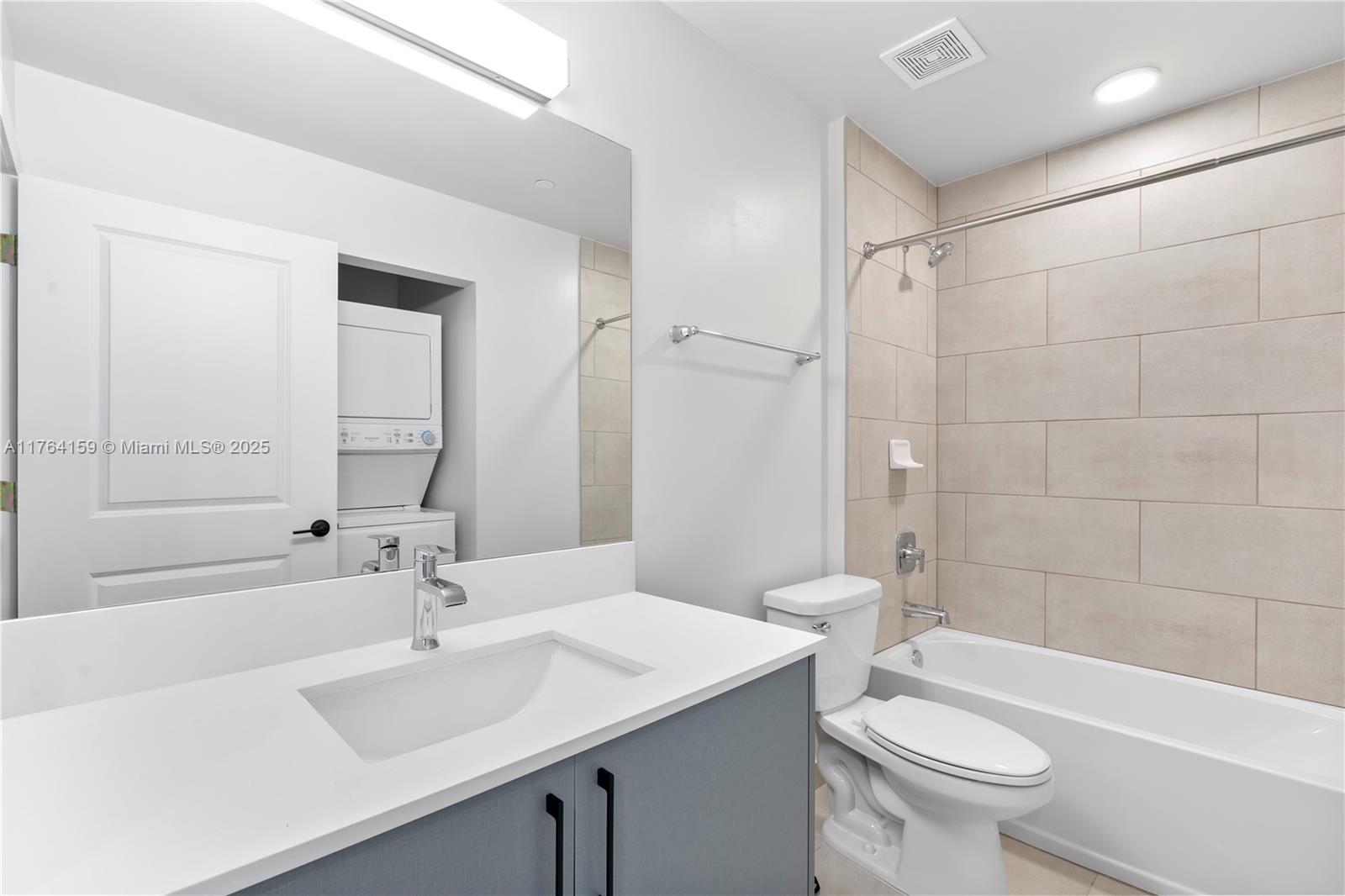 GRAND VIEW PARK - Residential Lease