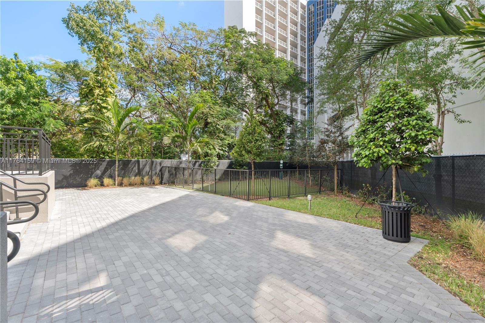 GRAND VIEW PARK - Residential Lease