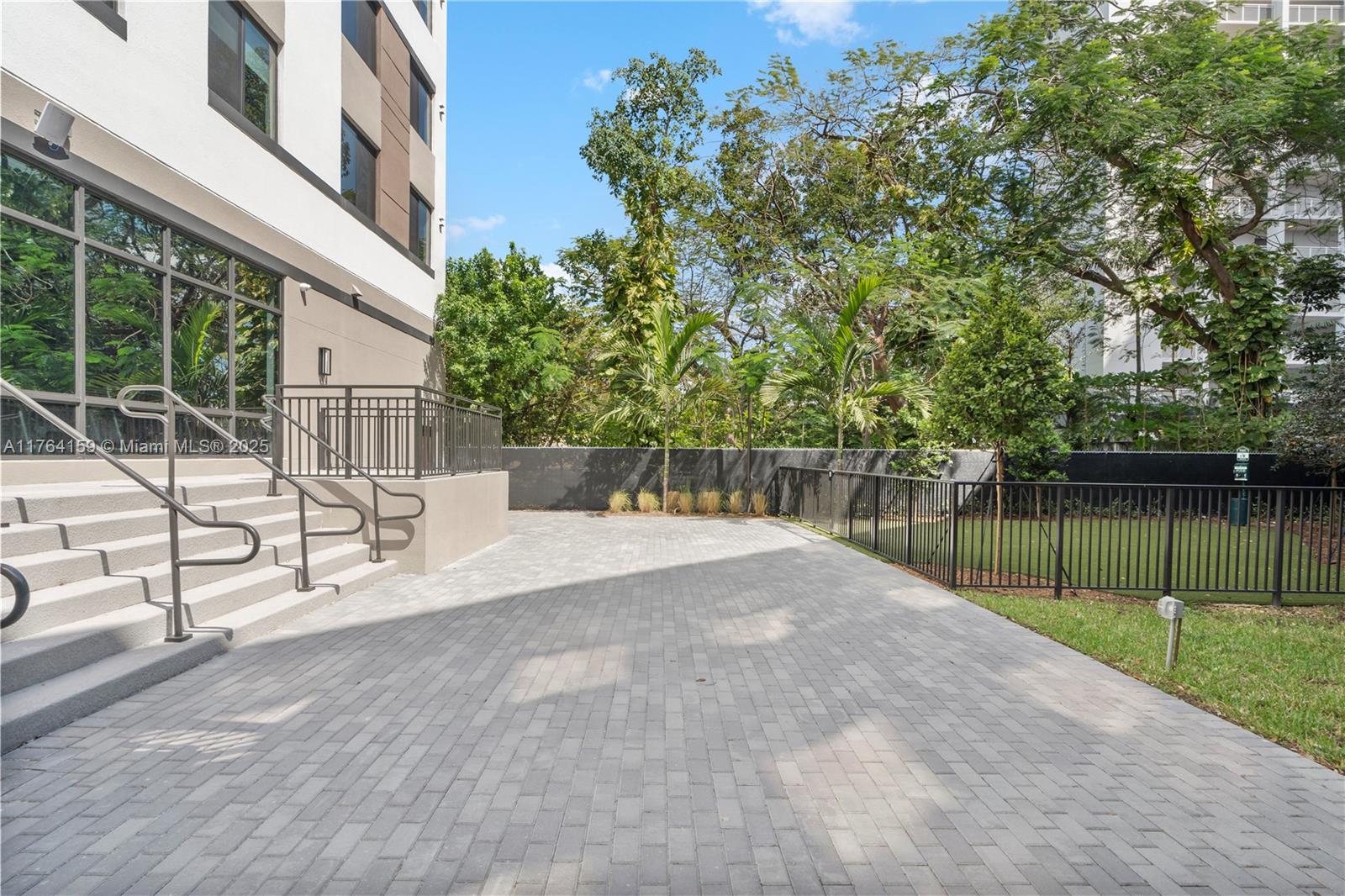 GRAND VIEW PARK - Residential Lease