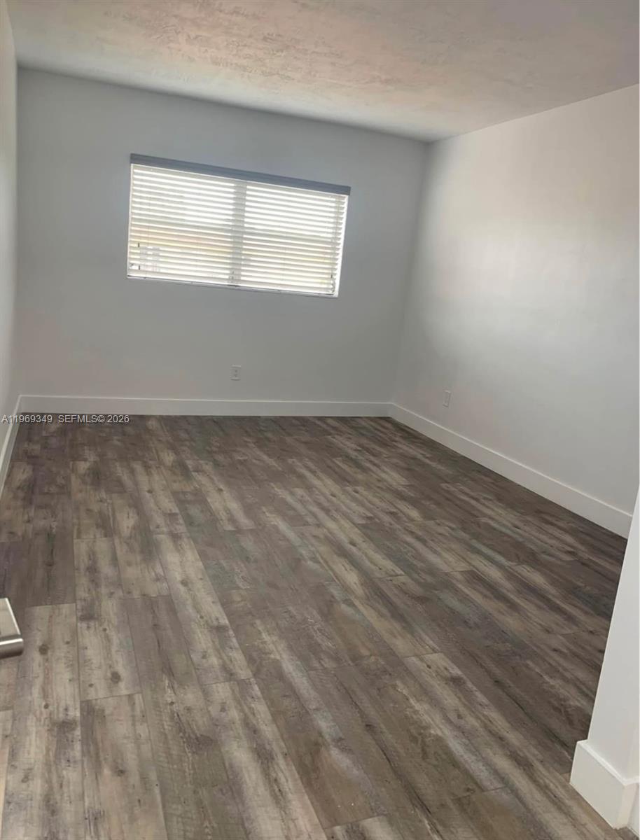 DADELAND PARK CONDO - Residential