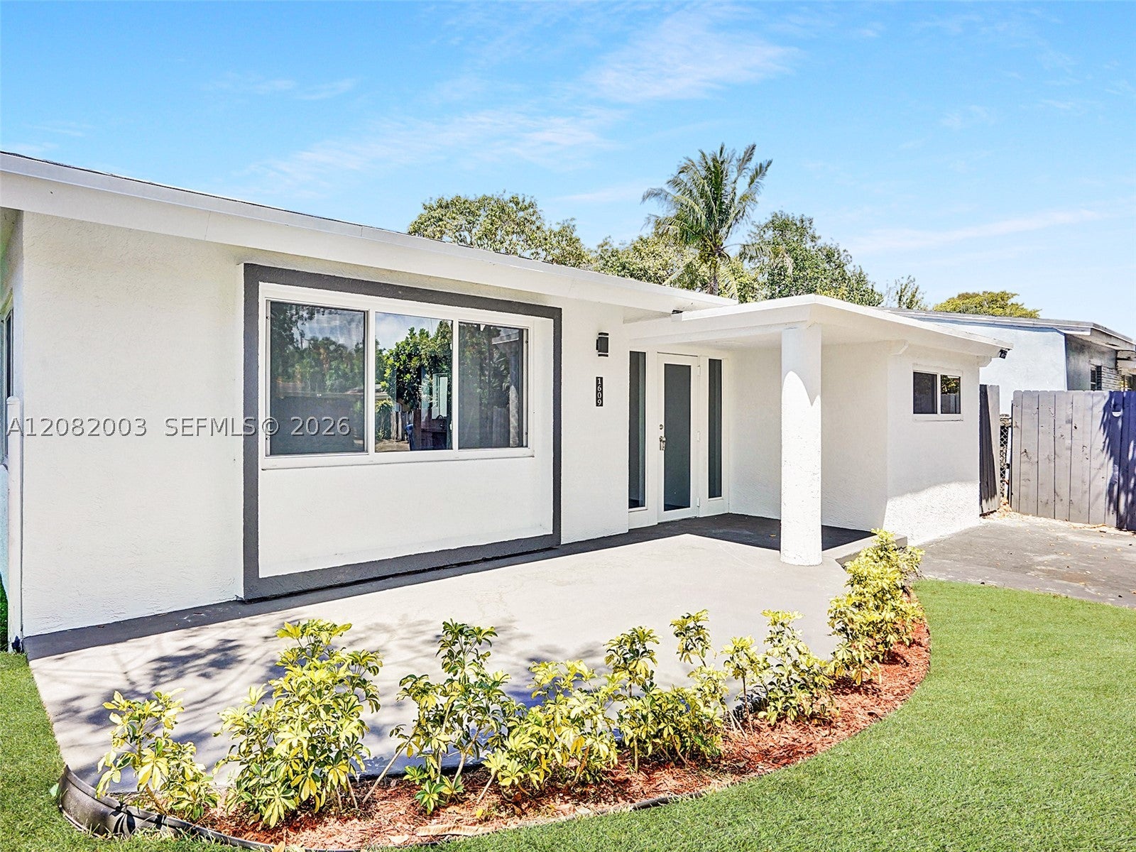 1609 NW 7th Ter