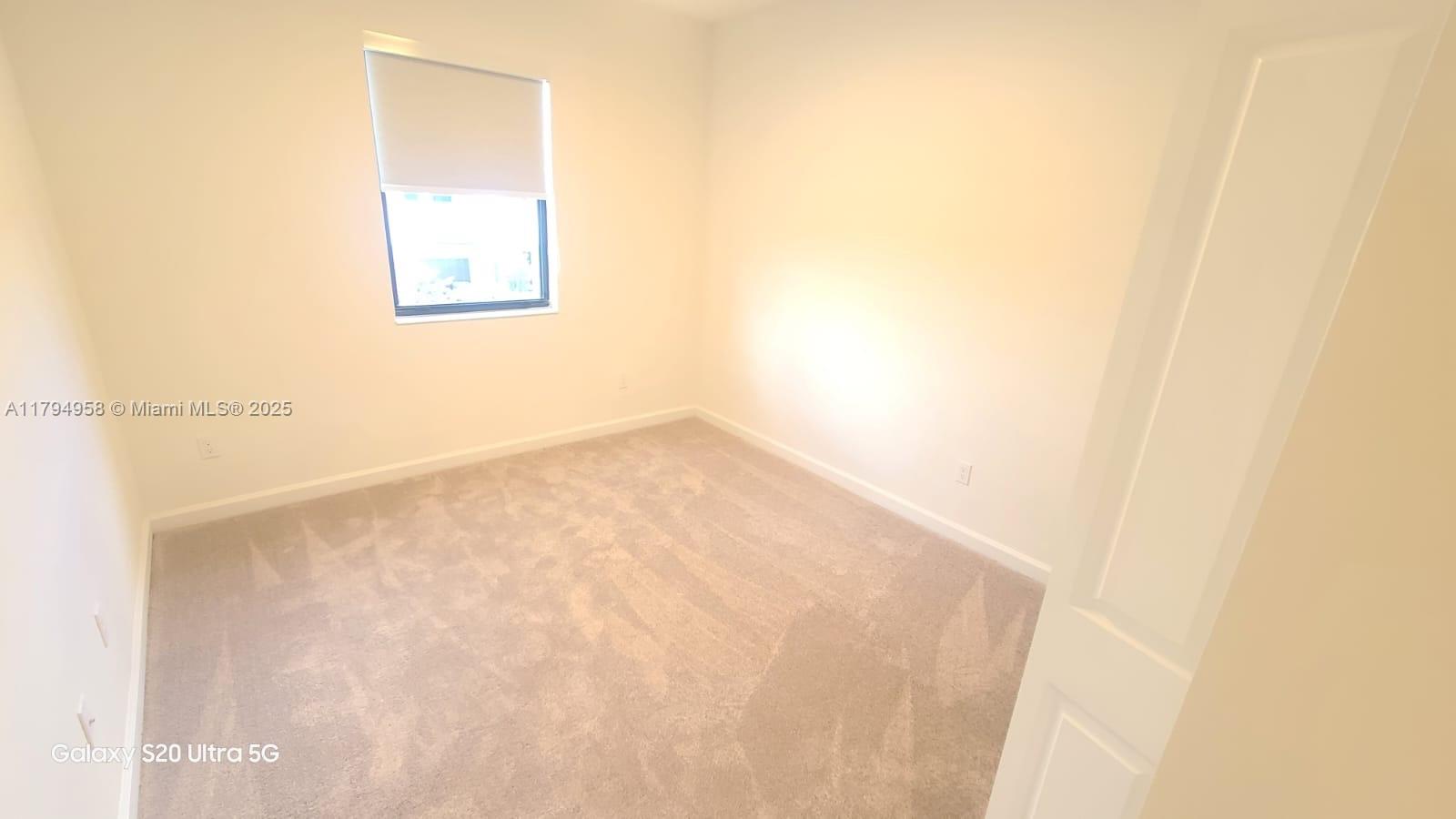 SUNSET PINES - Residential Lease