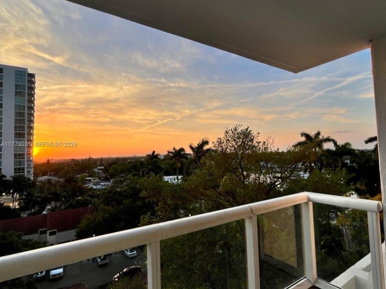 TERRAZAS RIVERPARK VILLAG - Residential