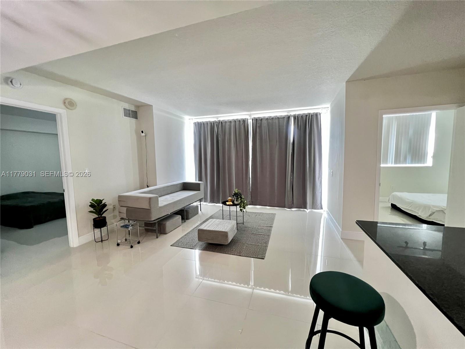 TERRAZAS RIVERPARK VILLAG - Residential