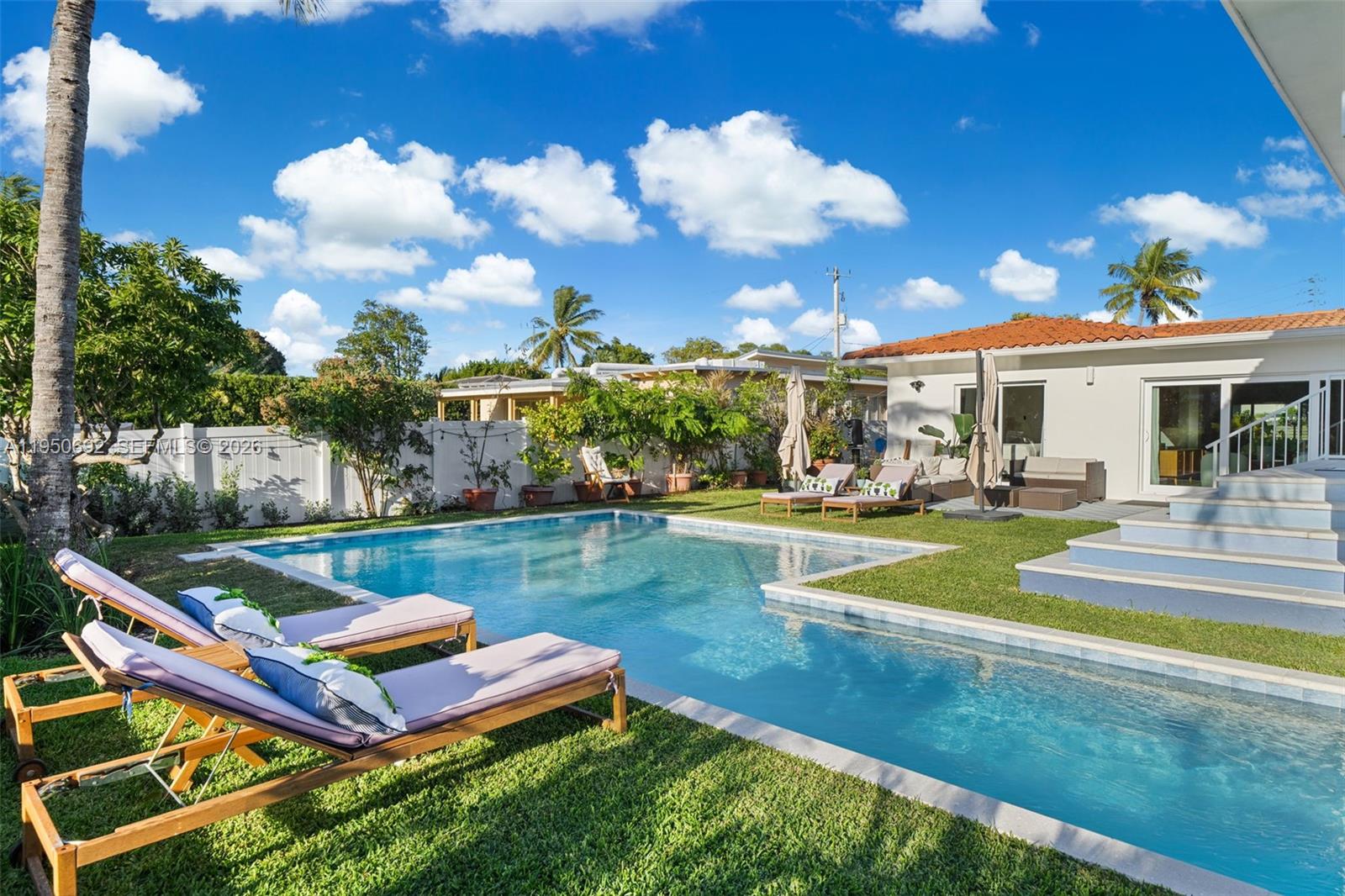 BISCAYNE POINT - Residential