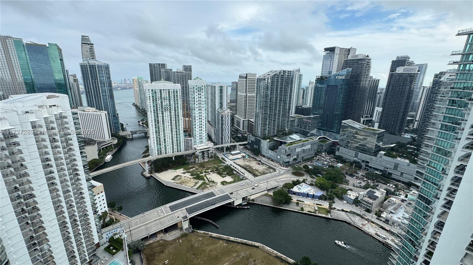 Property for Sale at 90 Sw 3rd St Ph-17, Miami, Broward County, Florida - Bedrooms: 3 
Bathrooms: 4  - $1,850,000