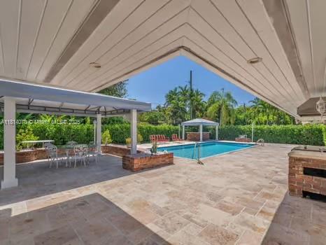 CORAL GABLES GRANADA SEC - Residential