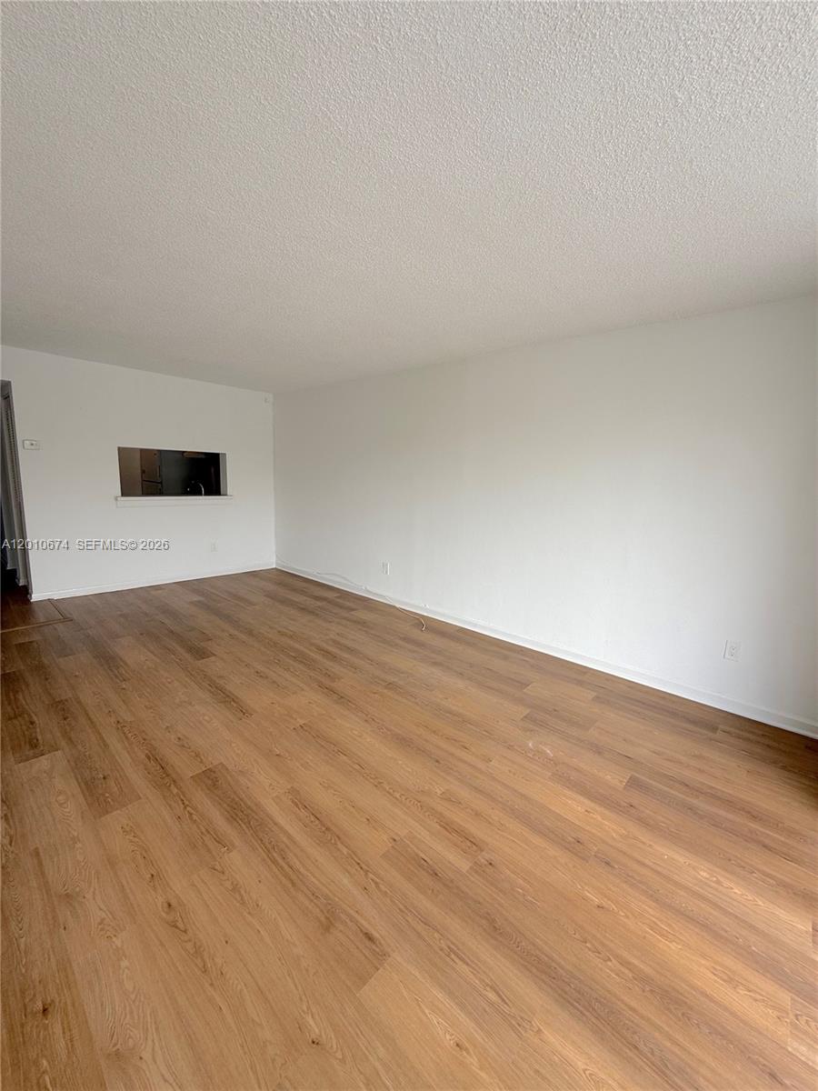 MONTECARLO CONDO - Residential