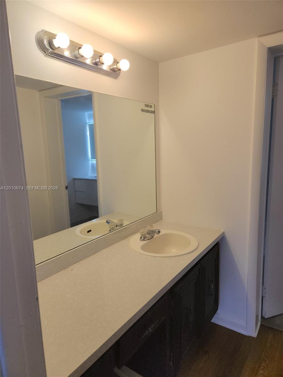 MONTECARLO CONDO - Residential