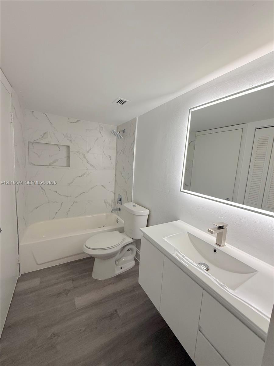 MONTECARLO CONDO - Residential
