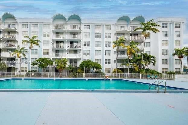 MONTECARLO CONDO - Residential