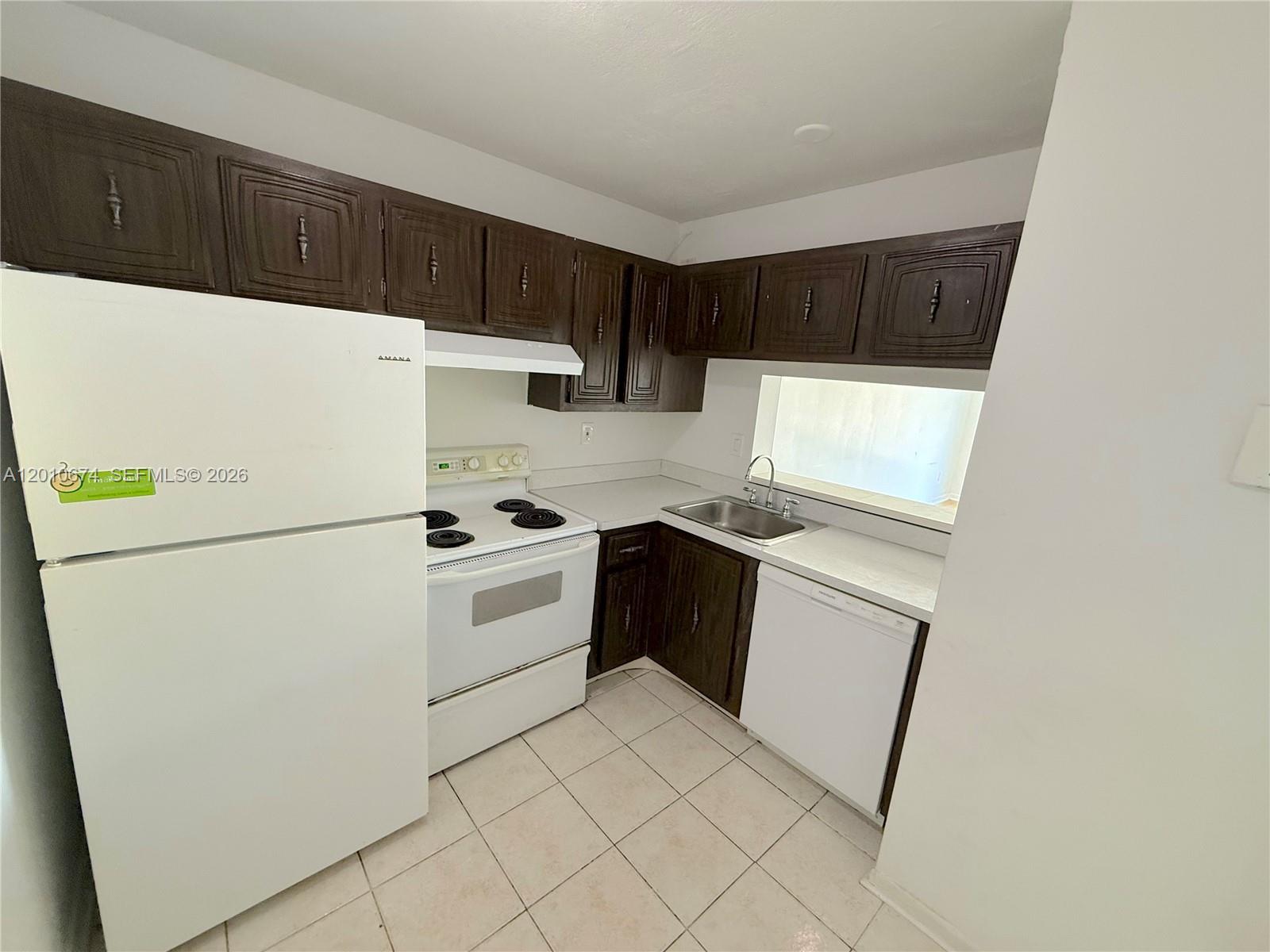 MONTECARLO CONDO - Residential