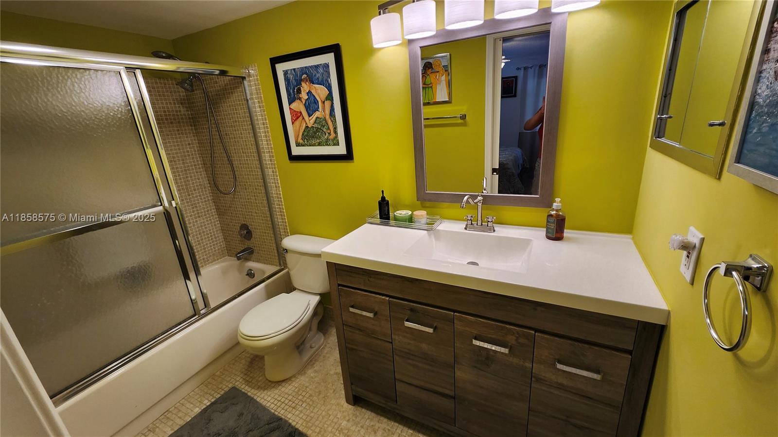 LYNDHURST K CONDO - Residential