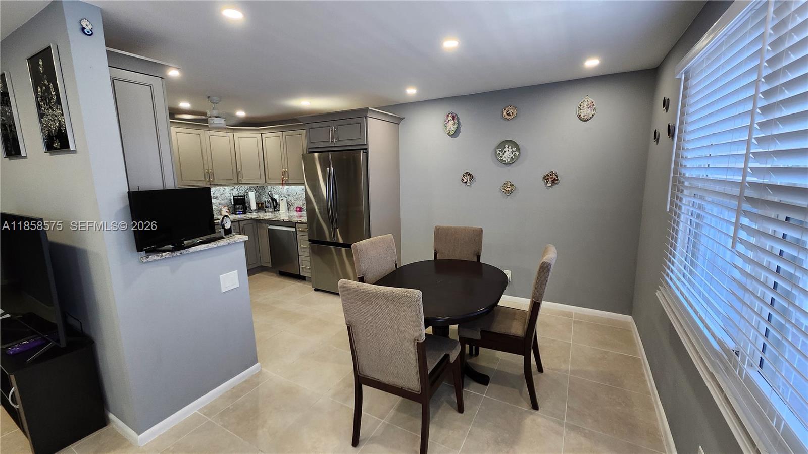 LYNDHURST K CONDO - Residential