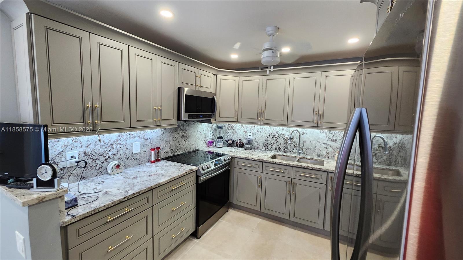 4047 Lyndhurst K 4047
