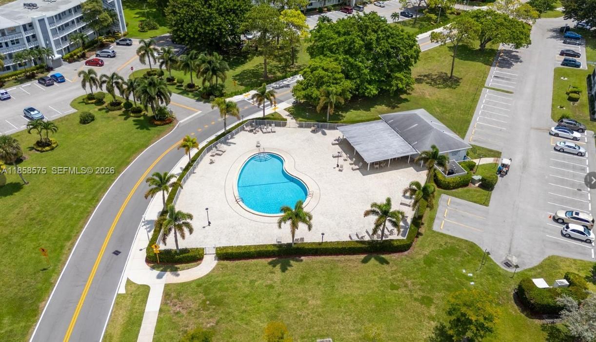 LYNDHURST K CONDO - Residential