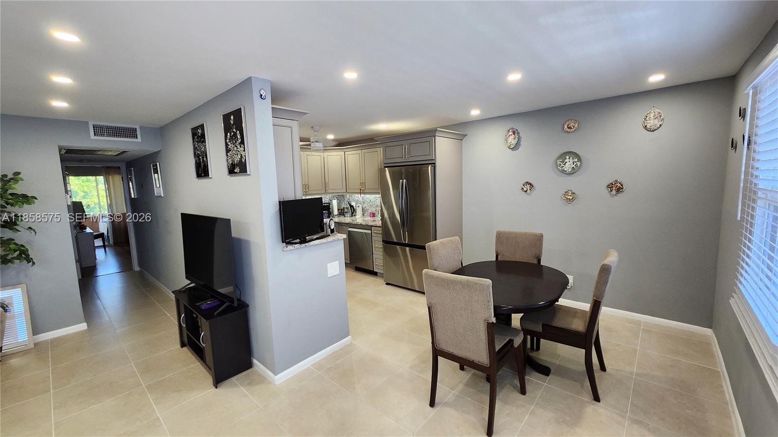 LYNDHURST K CONDO - Residential