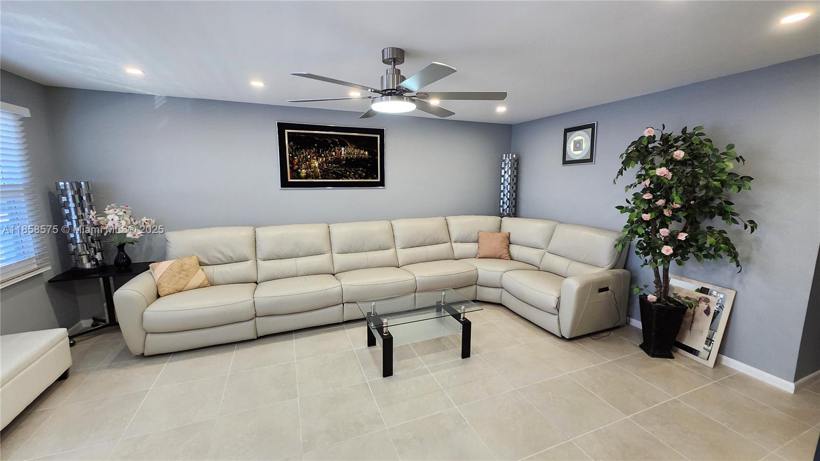 LYNDHURST K CONDO - Residential