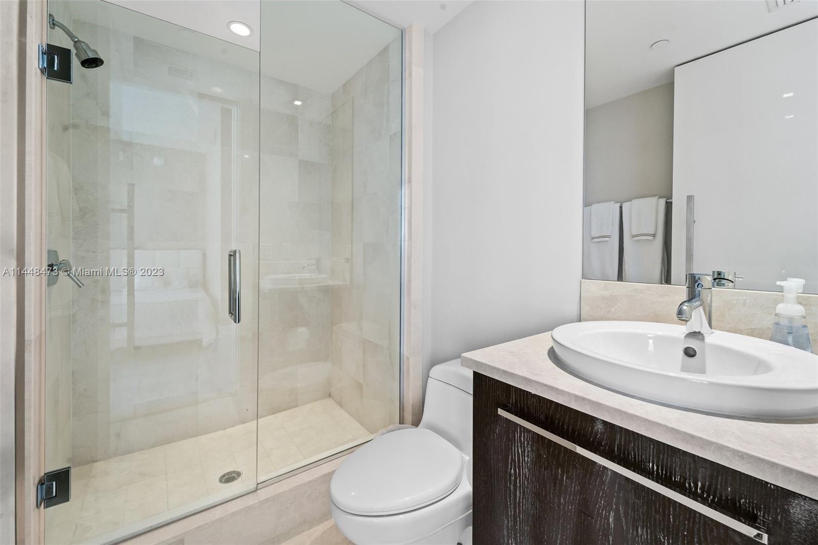 JADE OCEAN CONDO - Residential