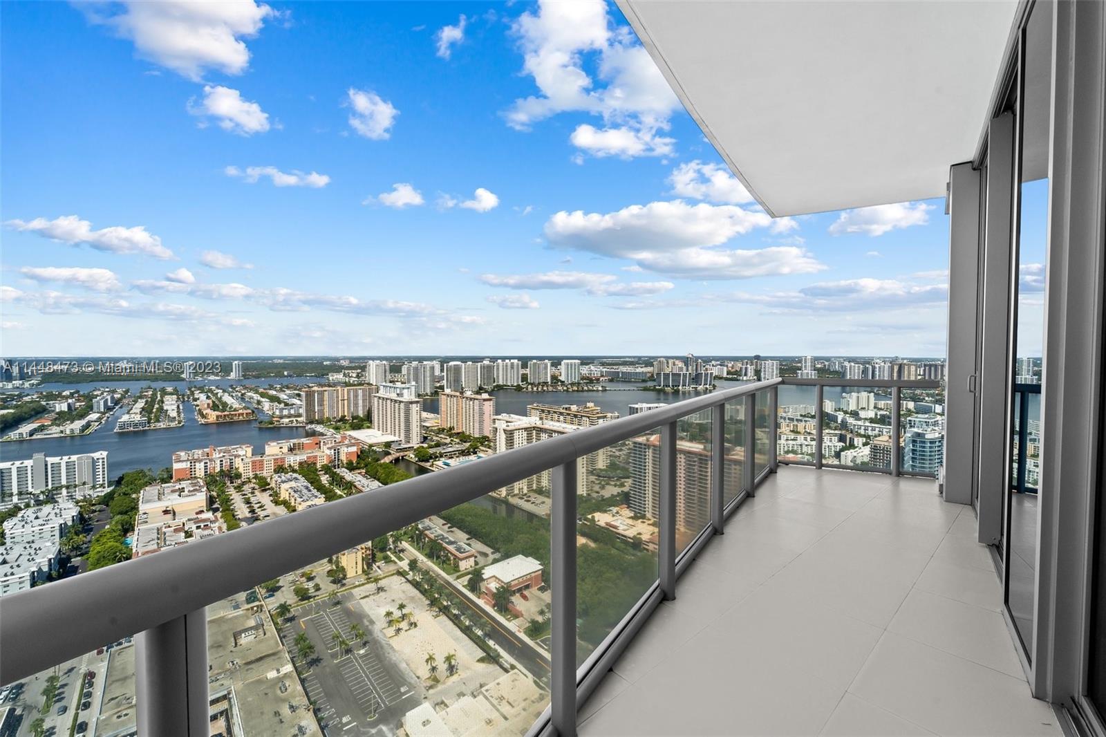 JADE OCEAN CONDO - Residential