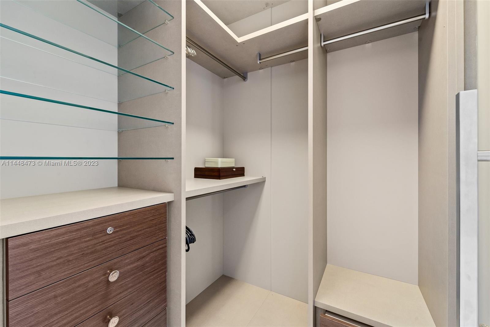 JADE OCEAN CONDO - Residential