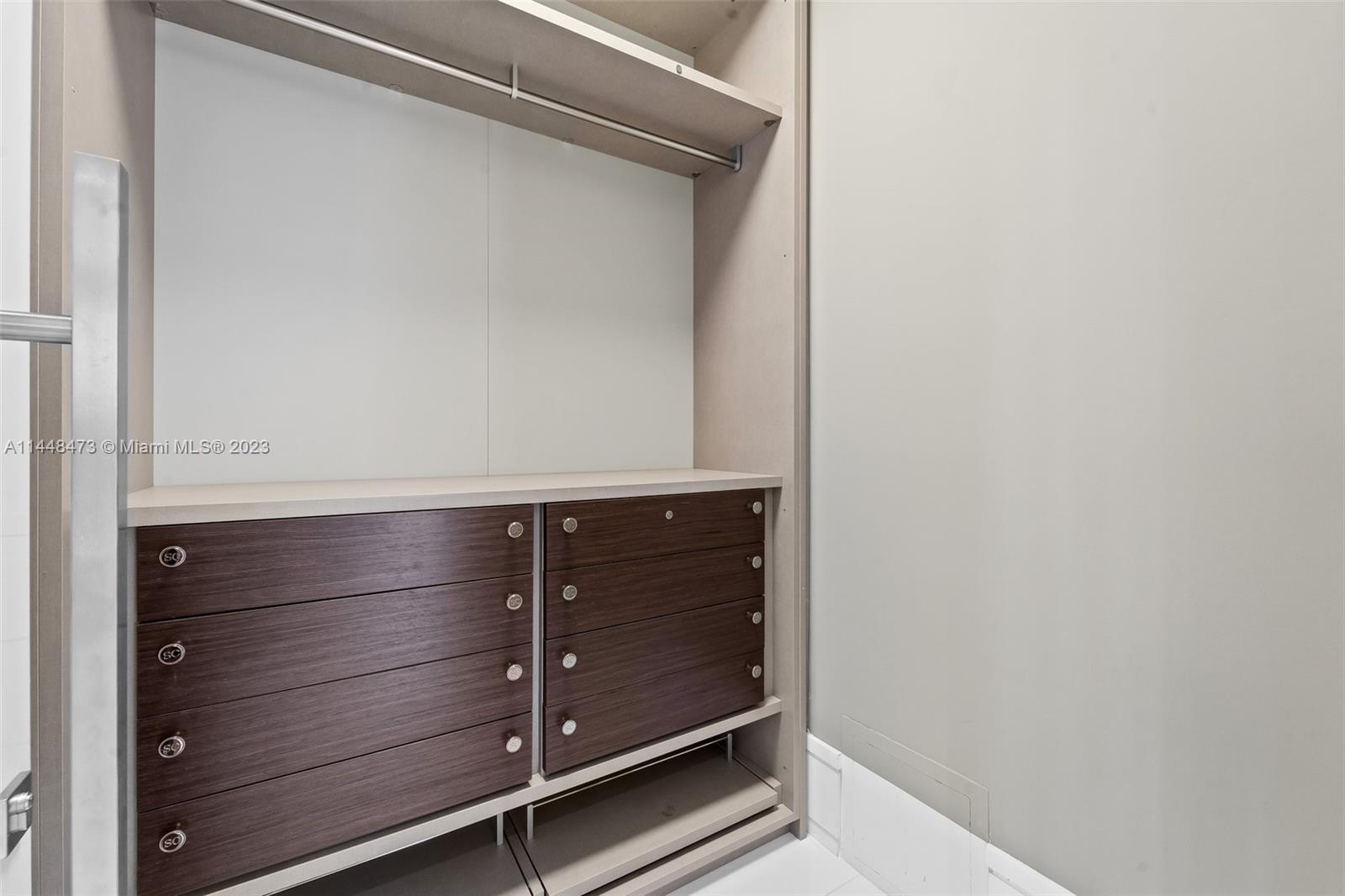 JADE OCEAN CONDO - Residential