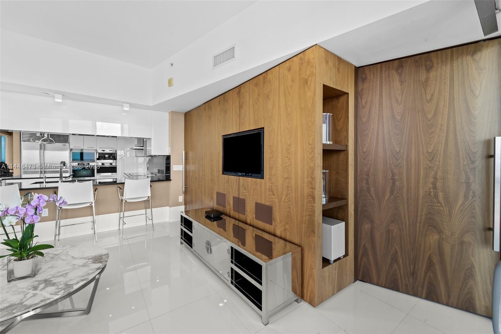 JADE OCEAN CONDO - Residential