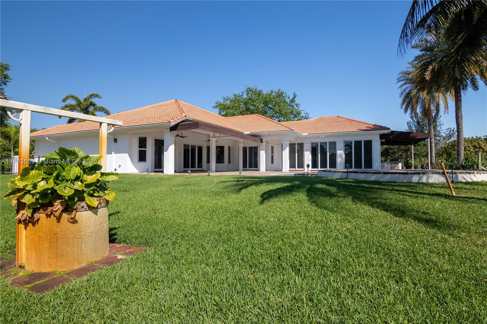 PLANTATION OAKS EAST - Residential