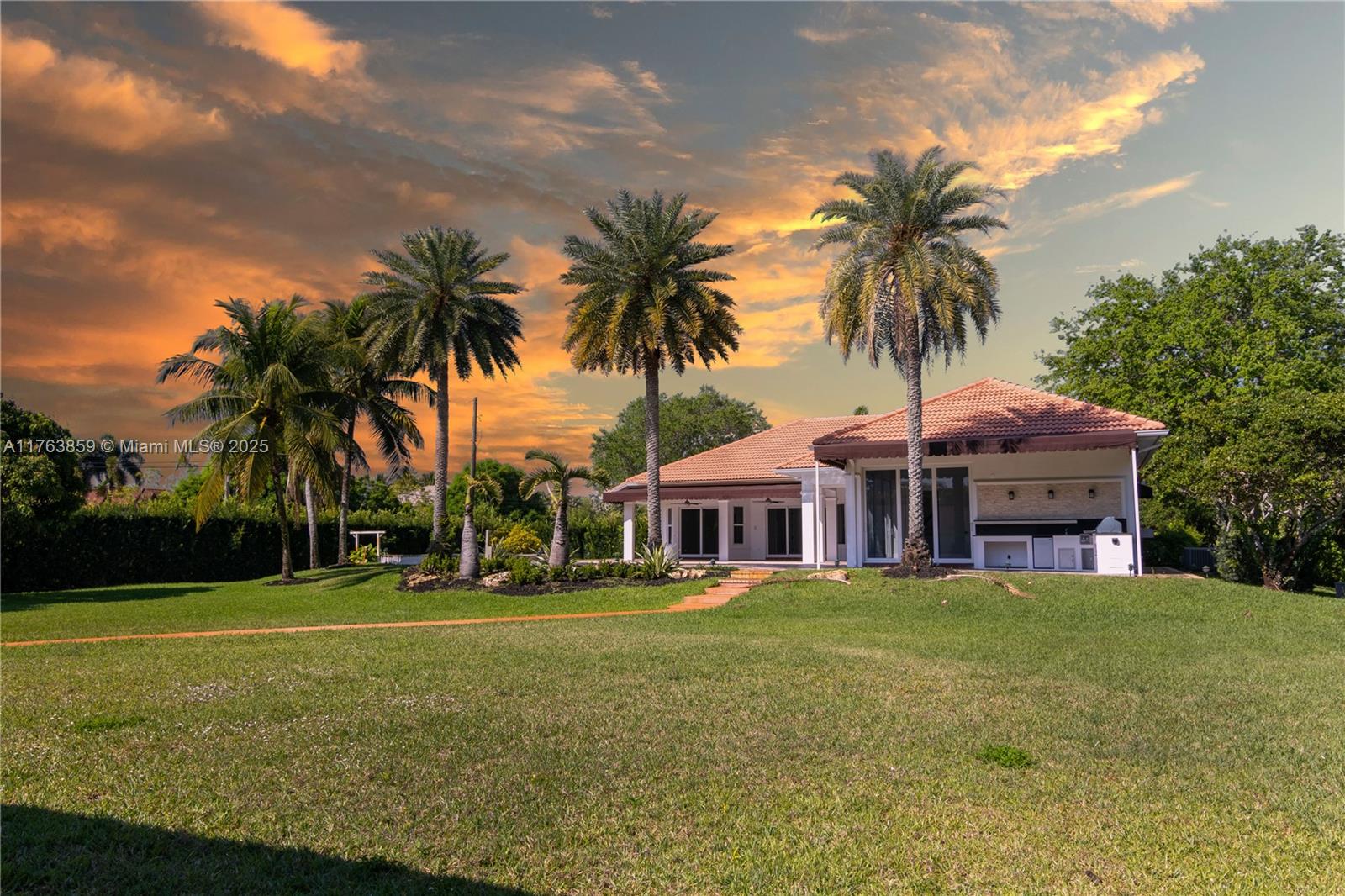 PLANTATION OAKS EAST - Residential