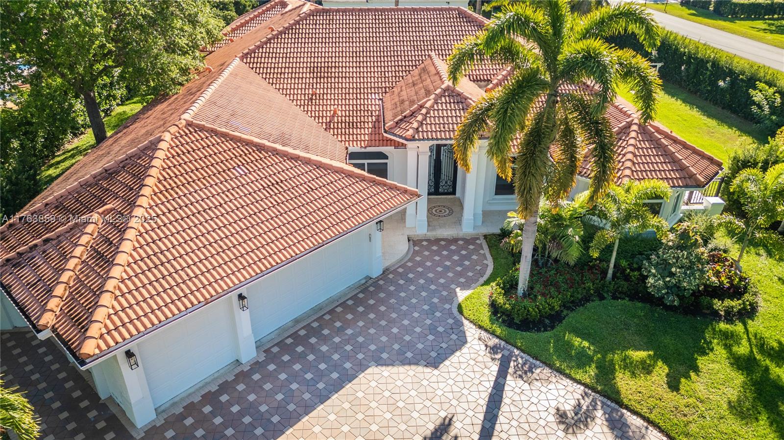 PLANTATION OAKS EAST - Residential