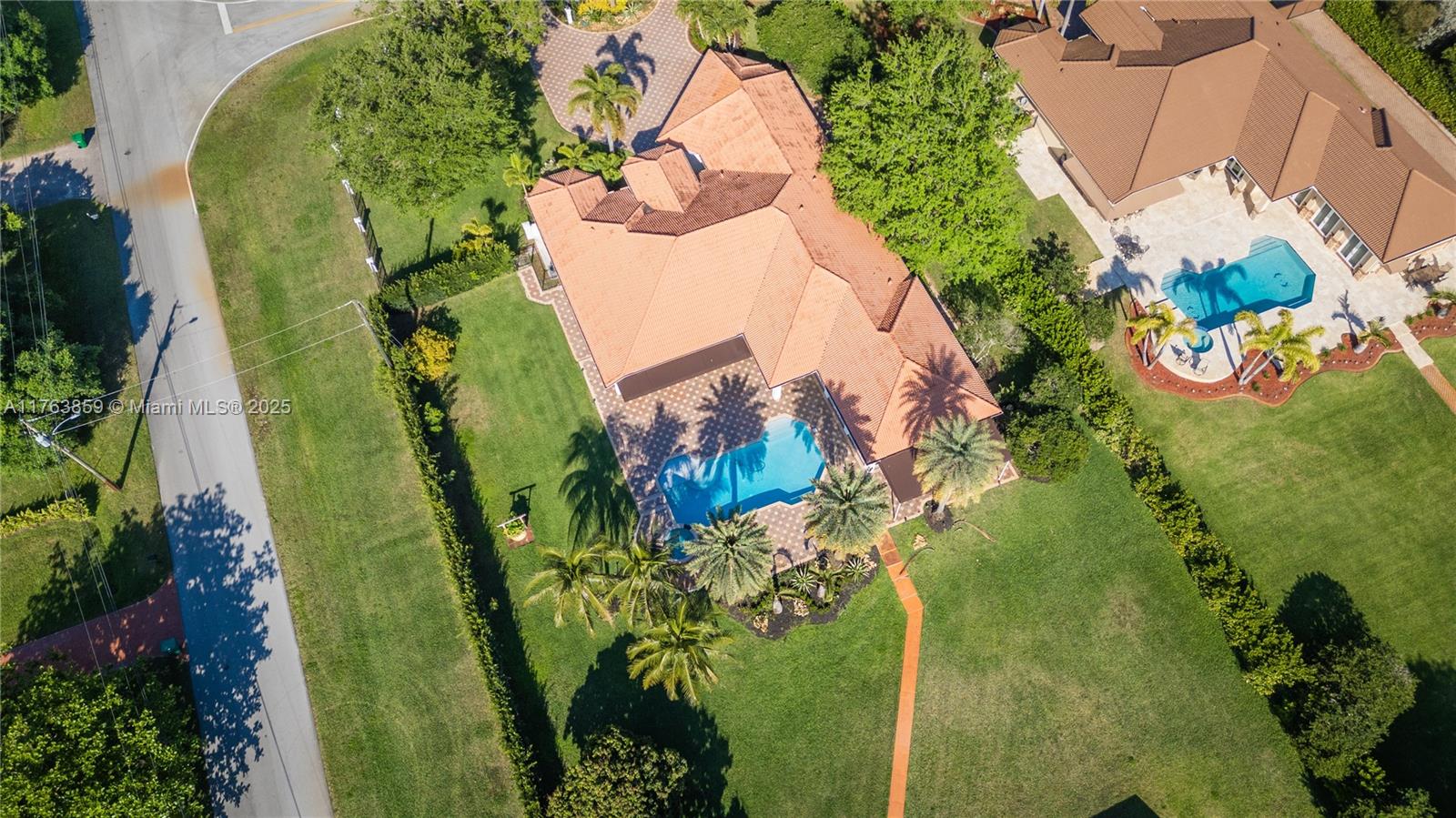 PLANTATION OAKS EAST - Residential