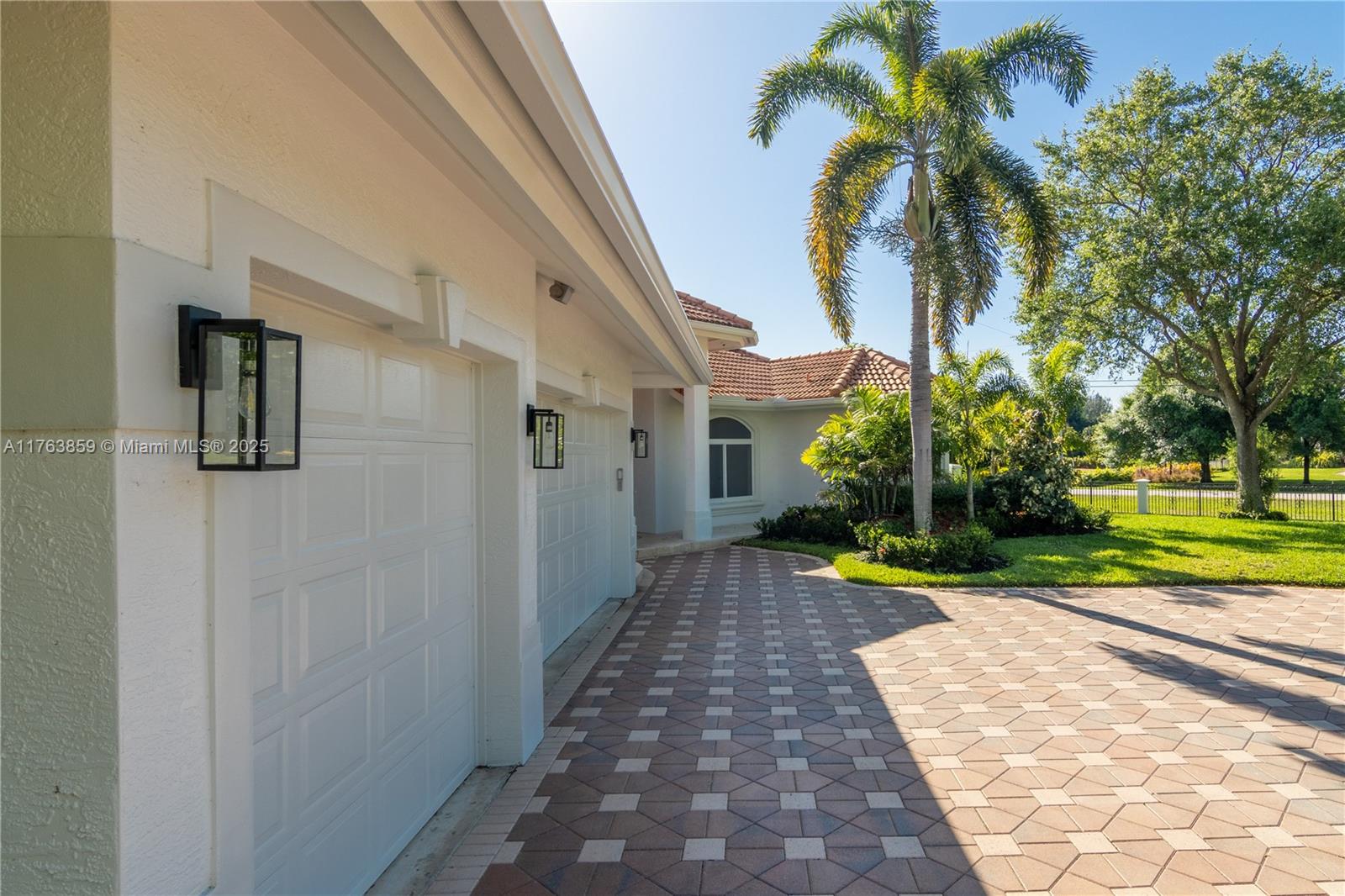 800 NW 115th Ave