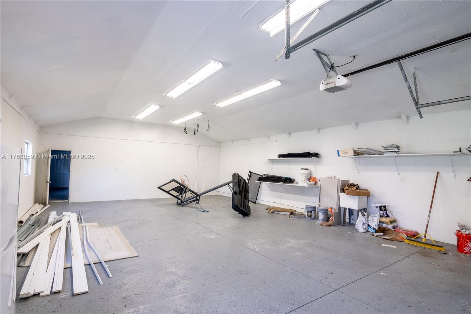 PLANTATION OAKS EAST - Residential