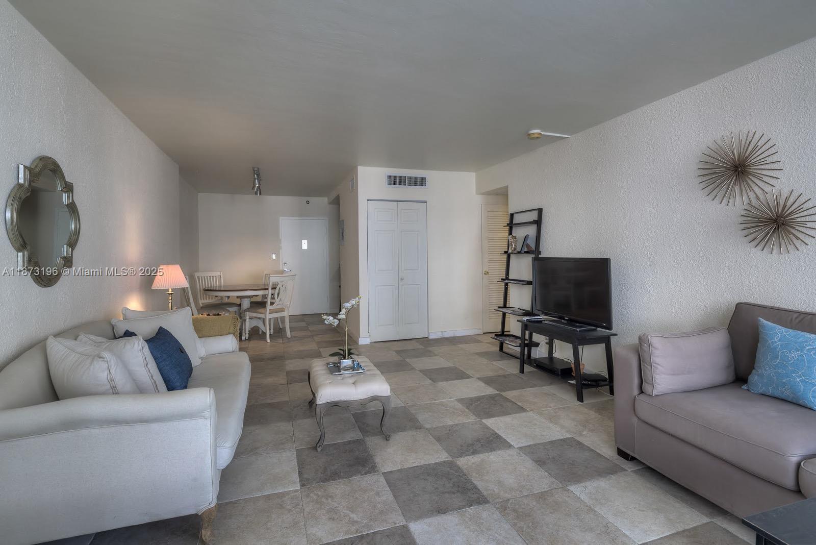 MIRADOR 1200 CONDO - Residential