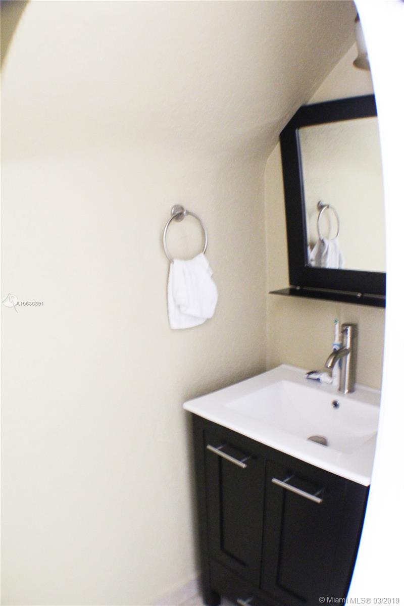 LE JEUNE MANOR CONDO - Residential Lease