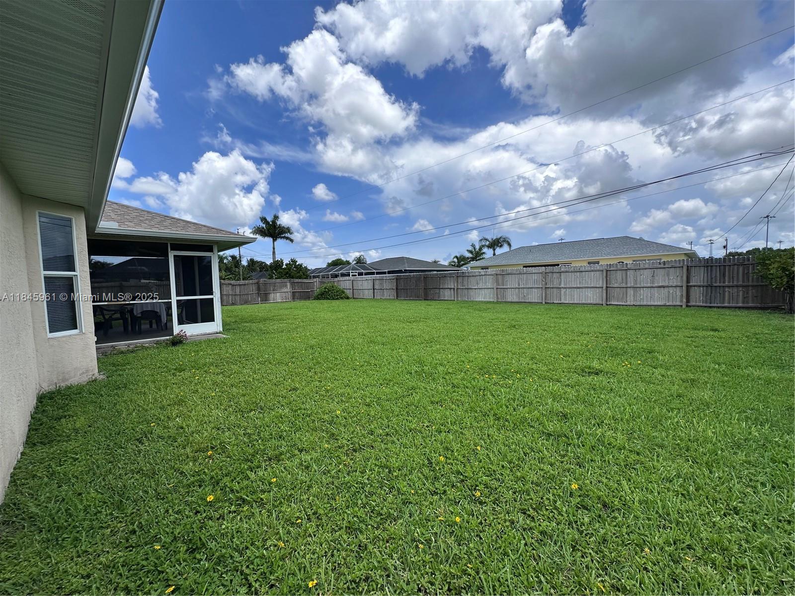 CAPE CORAL - Residential