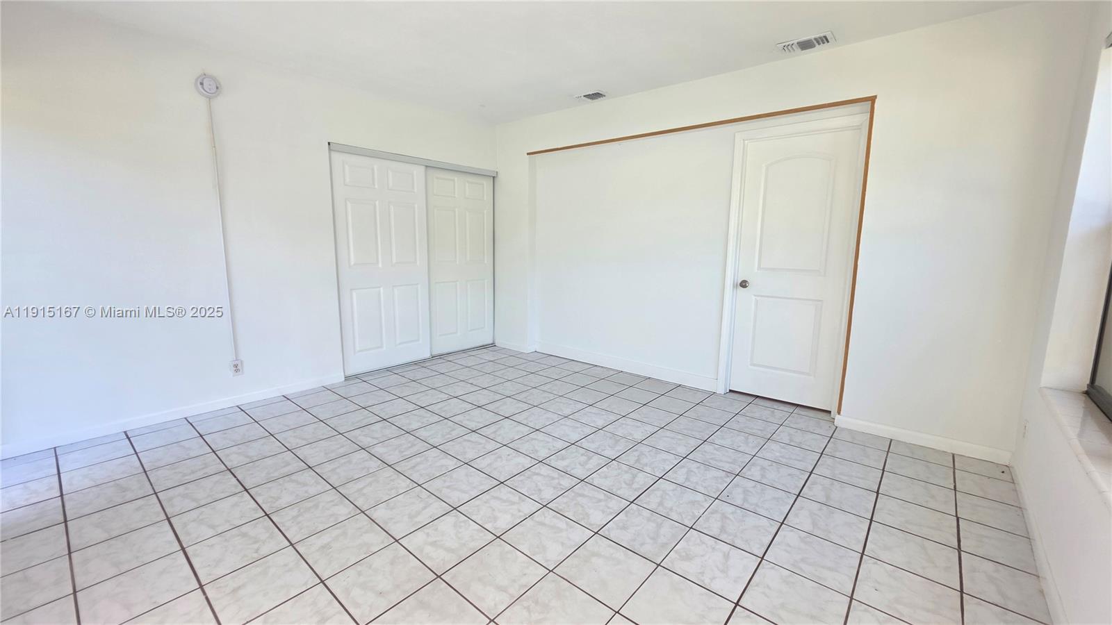 BELLWOOD HOMESITES - Residential Lease