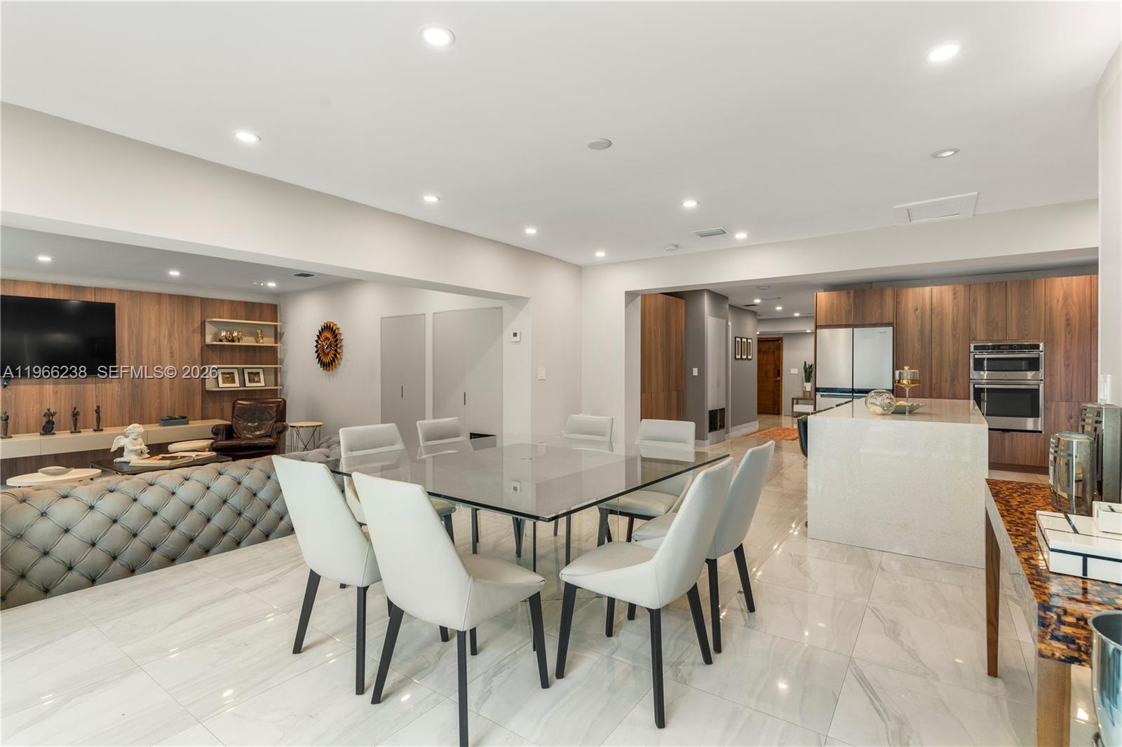 BRENTWOOD - Residential