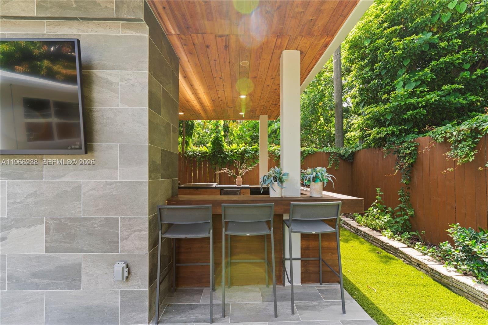 BRENTWOOD - Residential