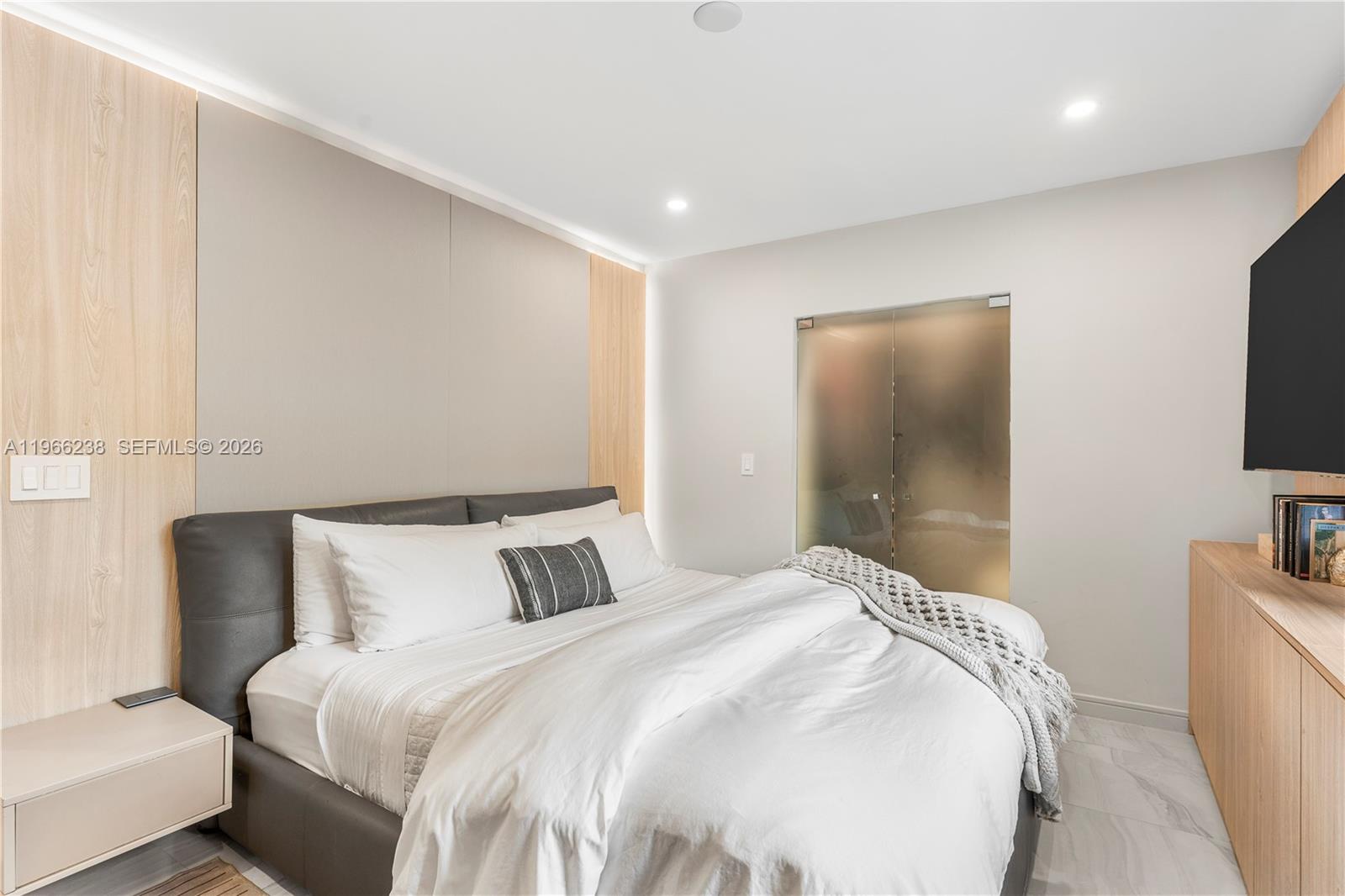 BRENTWOOD - Residential