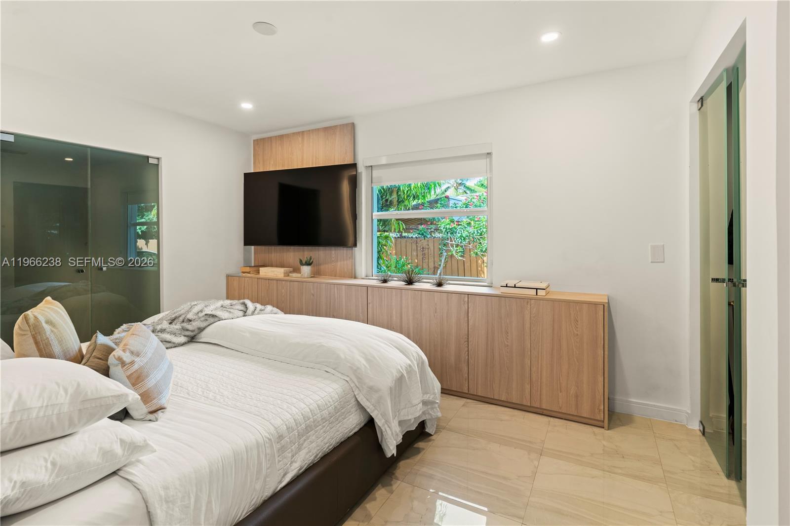 BRENTWOOD - Residential