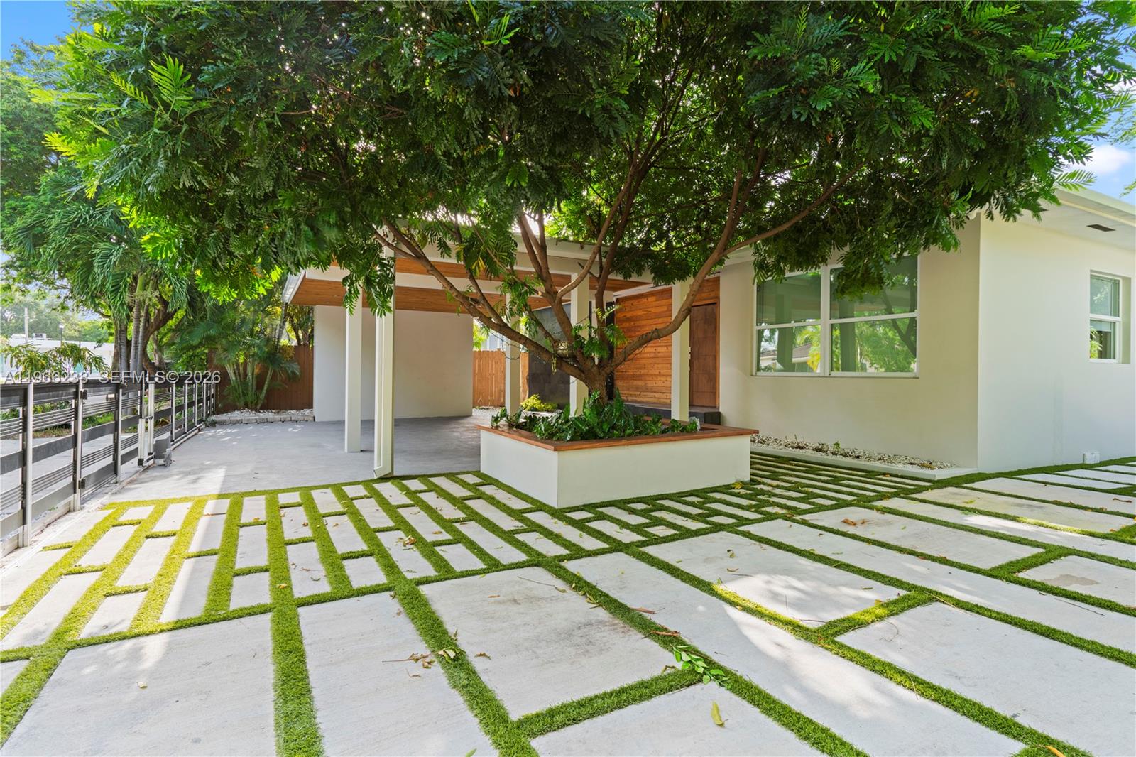 BRENTWOOD - Residential