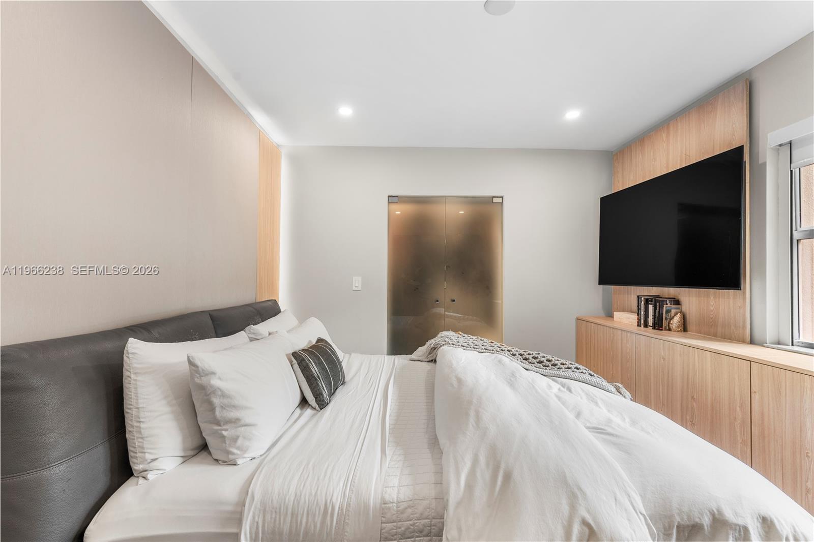 BRENTWOOD - Residential