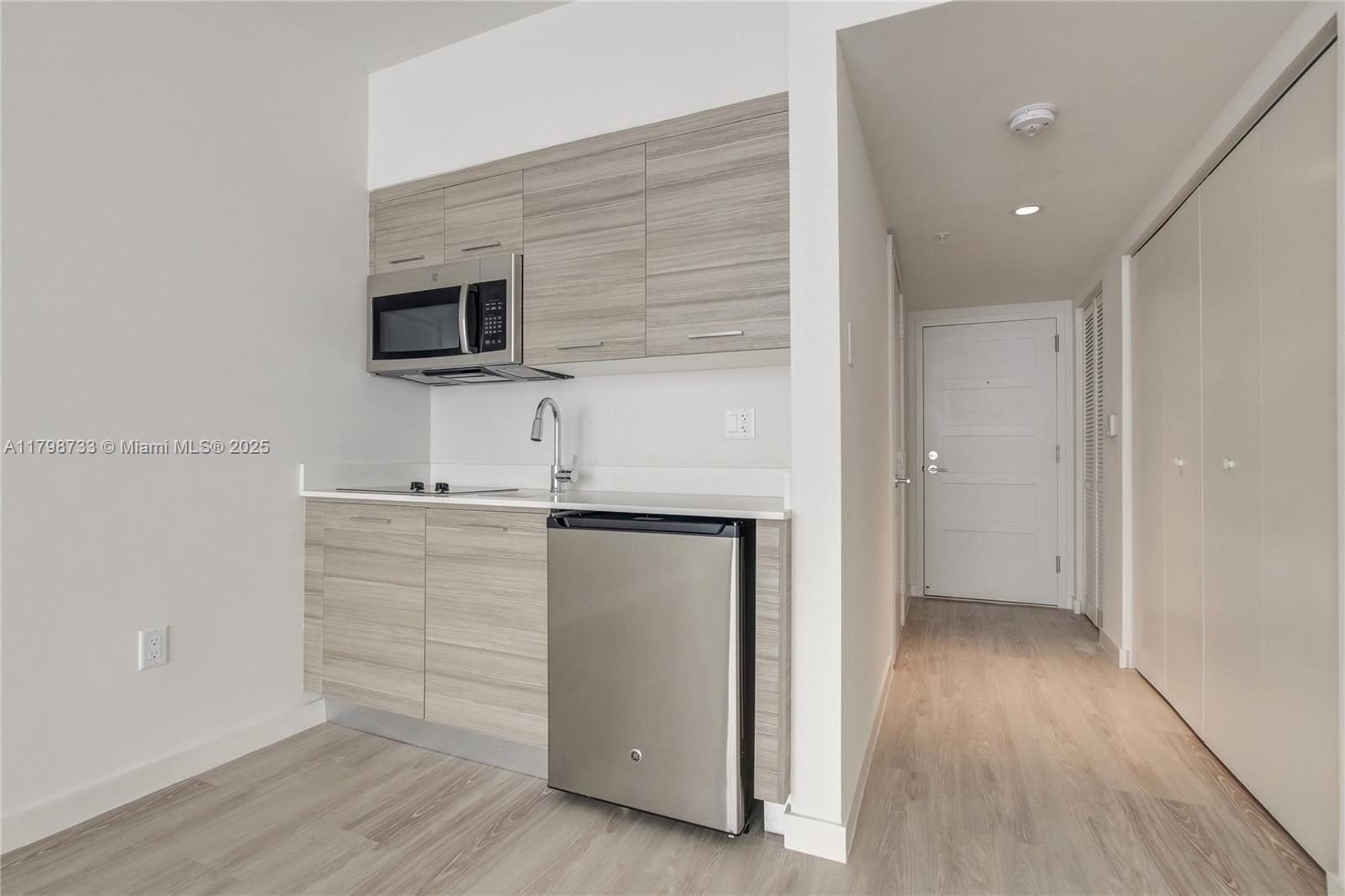 1756 N Bayshore Dr 10K