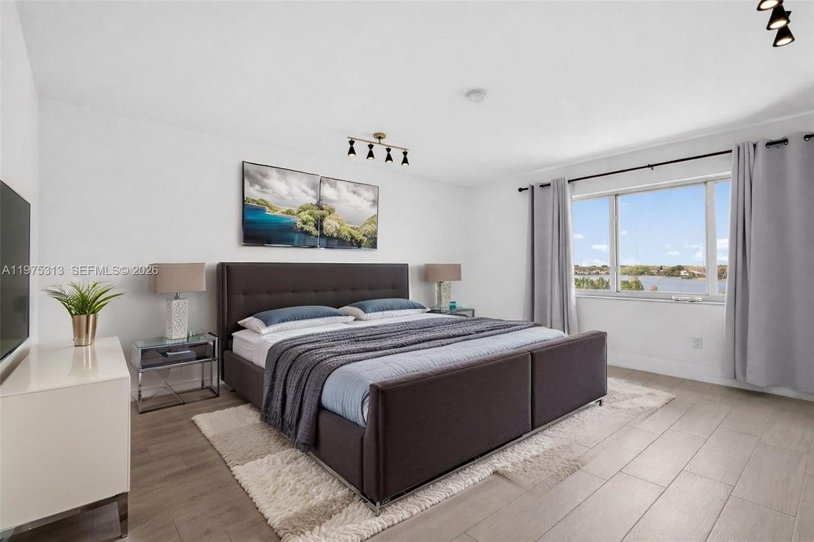 AZURE LAKE CONDO - Residential