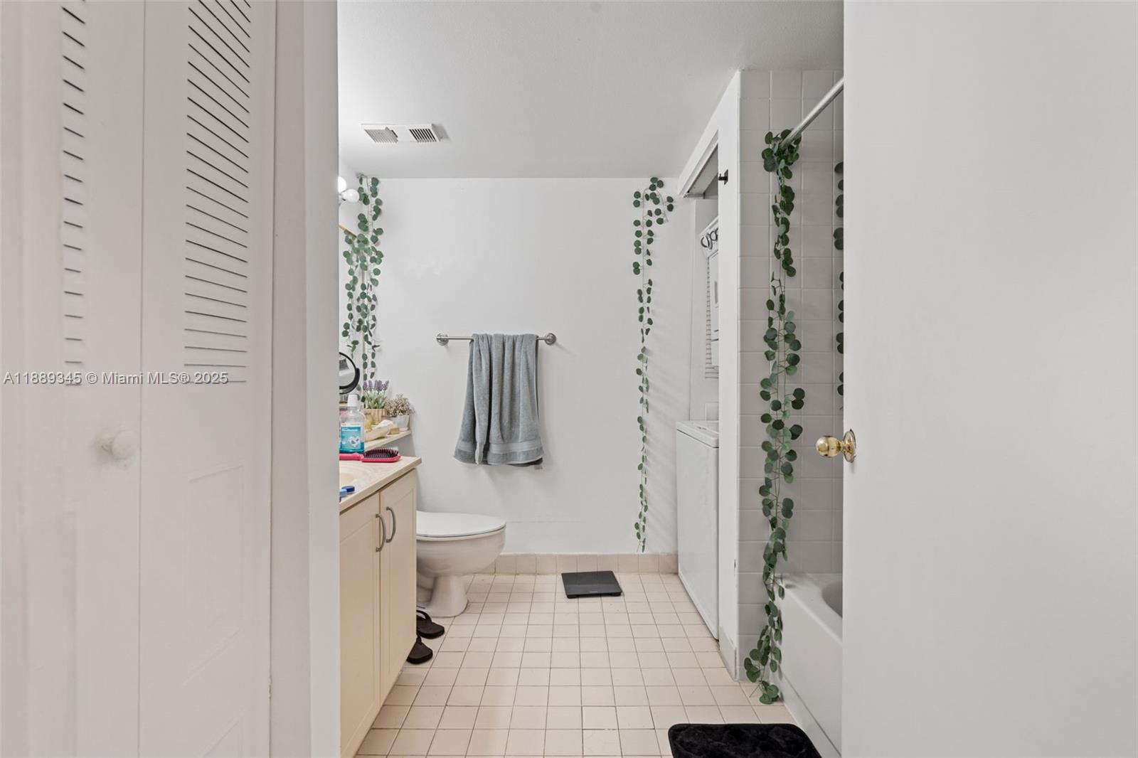 THE GREENS AT DORAL CONDO - Residential
