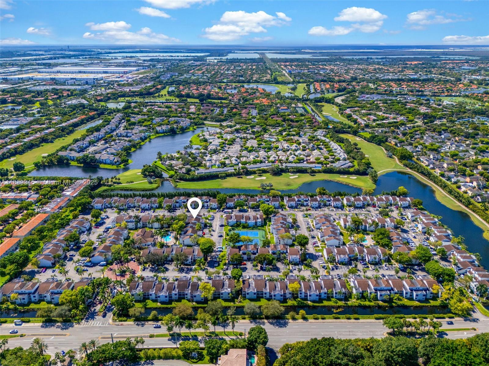 THE GREENS AT DORAL CONDO - Residential