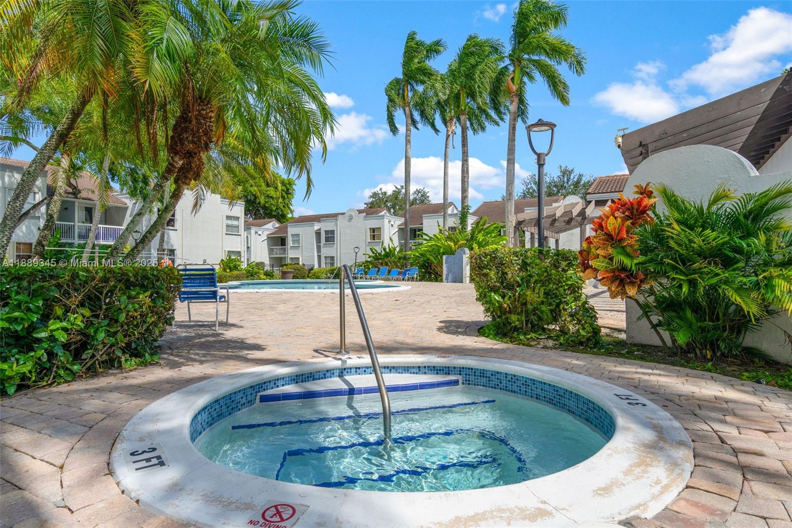 THE GREENS AT DORAL CONDO - Residential